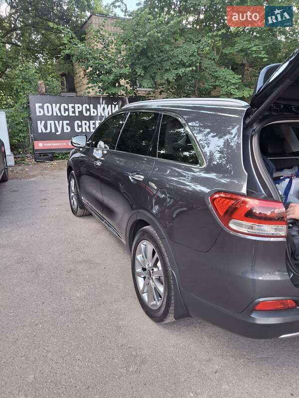 Внедорожник / Кроссовер Kia Sorento 2016 в Киеве