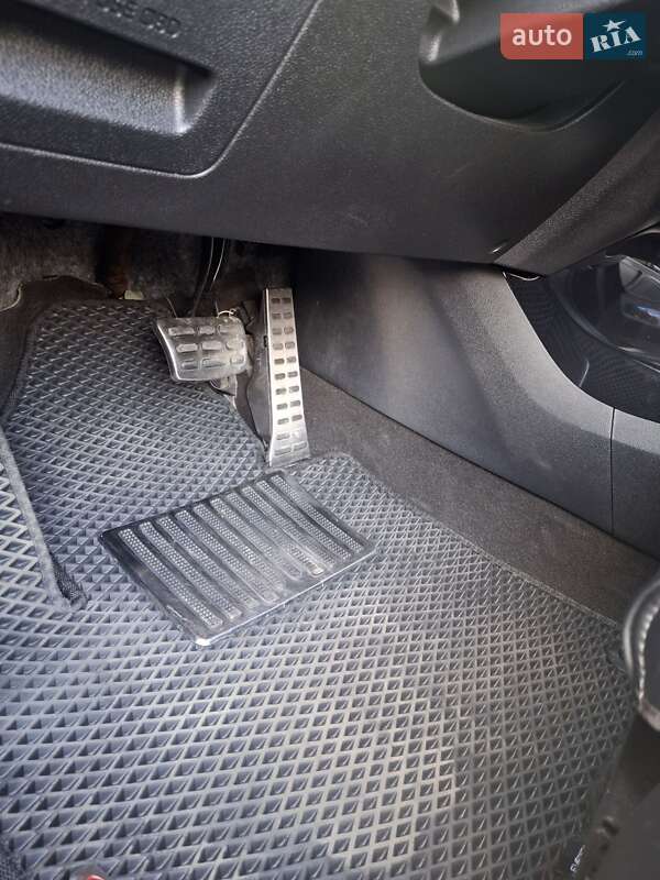 Внедорожник / Кроссовер Kia Sorento 2016 в Киеве