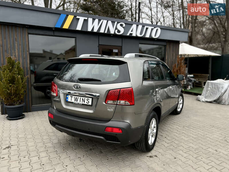 Внедорожник / Кроссовер Kia Sorento 2012 в Одессе