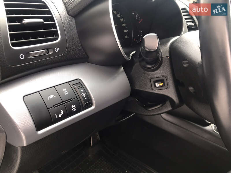 Внедорожник / Кроссовер Kia Sorento 2014 в Виннице фото 40 Внедорожник / Кроссовер Kia Sorento 2014 в Виннице