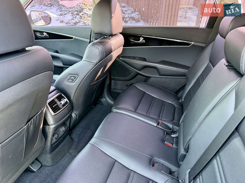 Внедорожник / Кроссовер Kia Sorento 2017 в Виннице