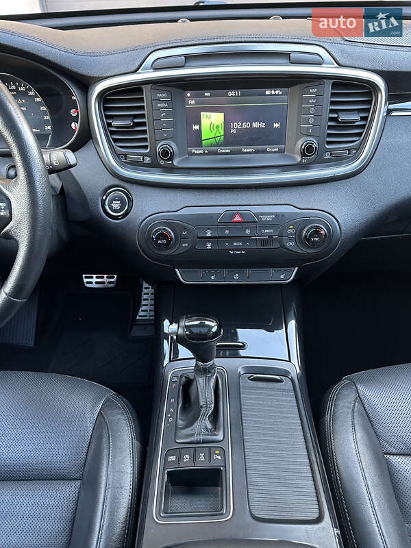 Внедорожник / Кроссовер Kia Sorento 2015 в Ивано-Франковске