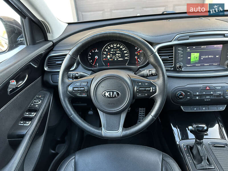 Внедорожник / Кроссовер Kia Sorento 2015 в Ивано-Франковске