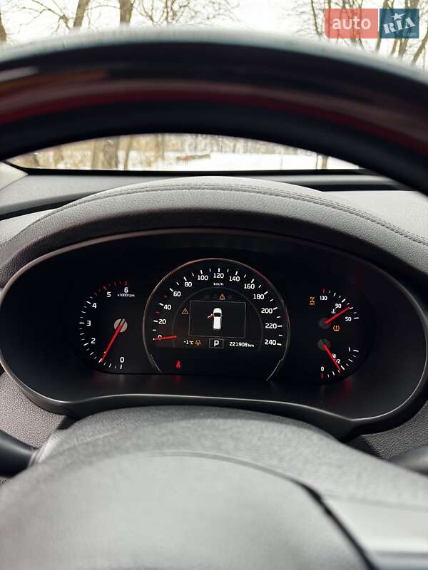 Внедорожник / Кроссовер Kia Sorento 2015 в Калуше