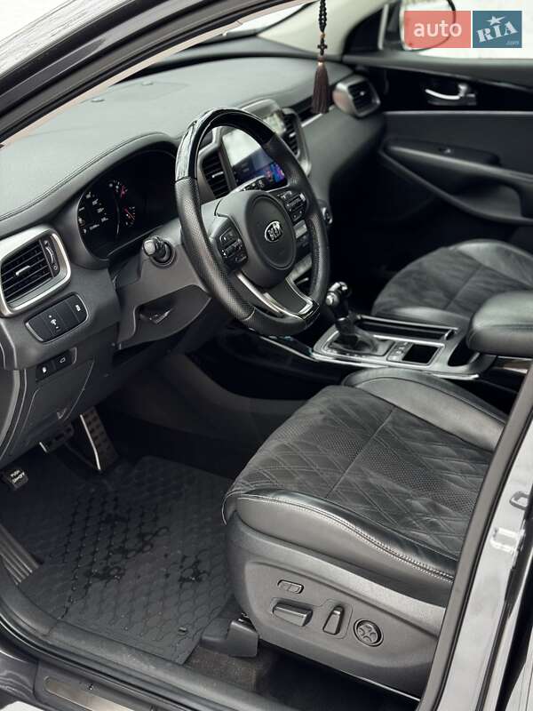 Внедорожник / Кроссовер Kia Sorento 2015 в Калуше