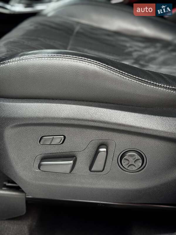 Внедорожник / Кроссовер Kia Sorento 2015 в Калуше