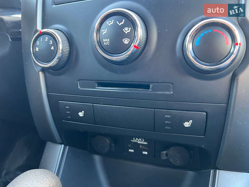 Внедорожник / Кроссовер Kia Sorento 2012 в Киеве