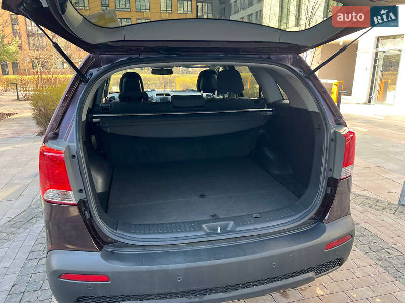 Внедорожник / Кроссовер Kia Sorento 2012 в Киеве