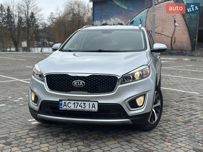 Внедорожник / Кроссовер Kia Sorento 2015 в Луцке