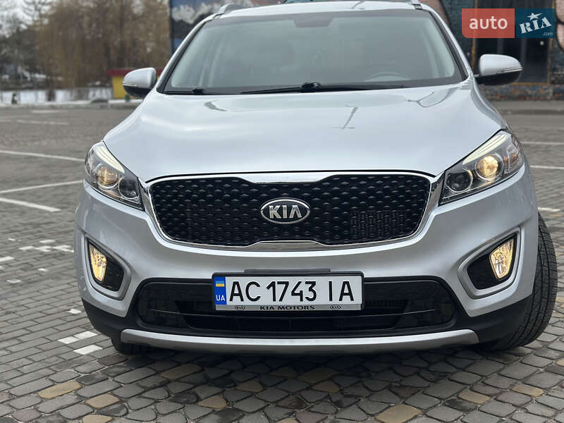 Внедорожник / Кроссовер Kia Sorento 2015 в Луцке