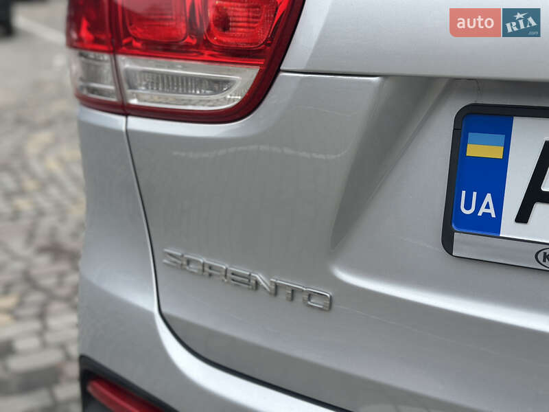 Внедорожник / Кроссовер Kia Sorento 2015 в Луцке