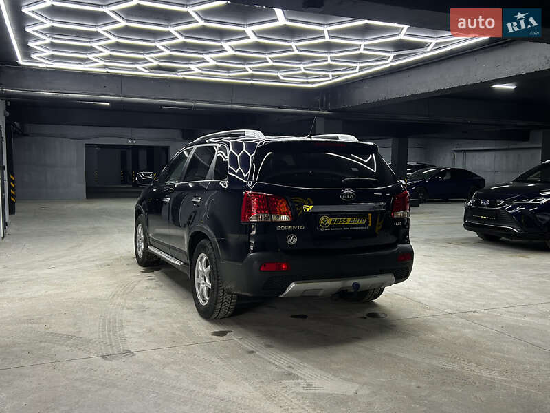 Внедорожник / Кроссовер Kia Sorento 2010 в Черновцах