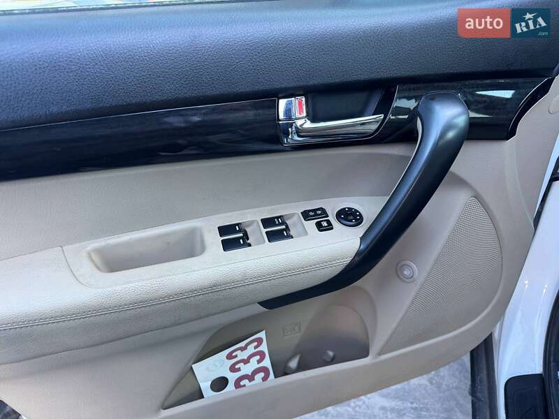 Внедорожник / Кроссовер Kia Sorento 2012 в Львове