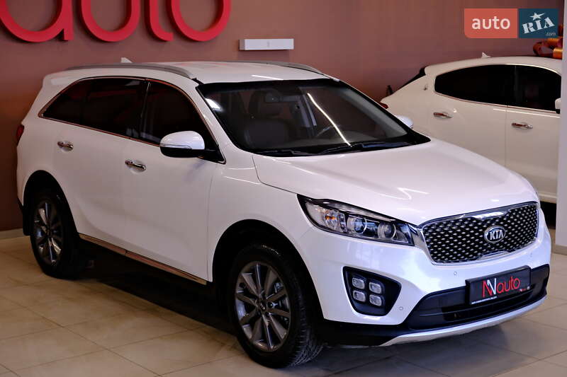 Внедорожник / Кроссовер Kia Sorento 2016 в Одессе