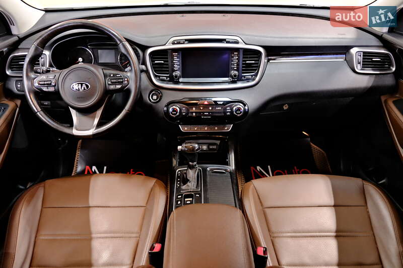 Внедорожник / Кроссовер Kia Sorento 2016 в Одессе