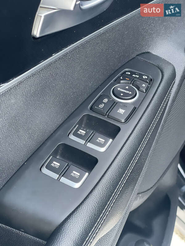 Позашляховик / Кросовер Kia Sorento 2015 в Кореці