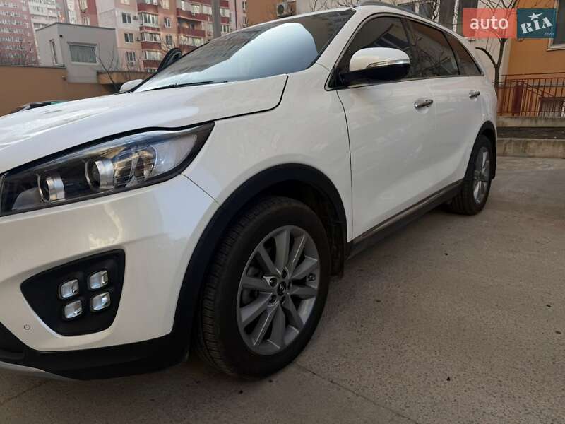 Внедорожник / Кроссовер Kia Sorento 2016 в Одессе