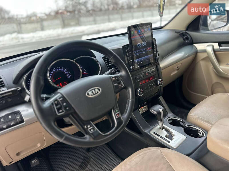 Внедорожник / Кроссовер Kia Sorento 2010 в Ивано-Франковске
