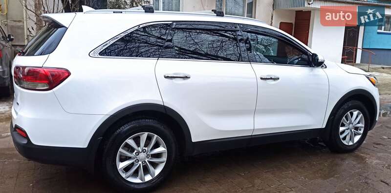 Внедорожник / Кроссовер Kia Sorento 2015 в Черновцах фото 13 Внедорожник / Кроссовер Kia Sorento 2015 в Черновцах