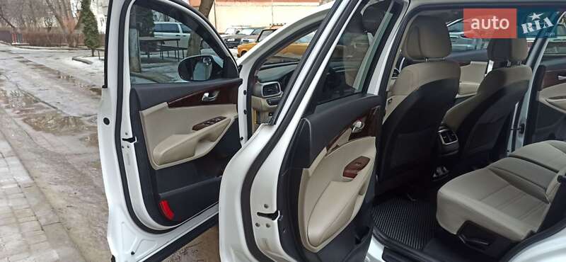 Внедорожник / Кроссовер Kia Sorento 2015 в Черновцах фото 18 Внедорожник / Кроссовер Kia Sorento 2015 в Черновцах