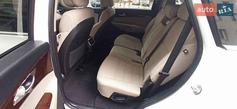 Внедорожник / Кроссовер Kia Sorento 2015 в Черновцах фото 39 Внедорожник / Кроссовер Kia Sorento 2015 в Черновцах