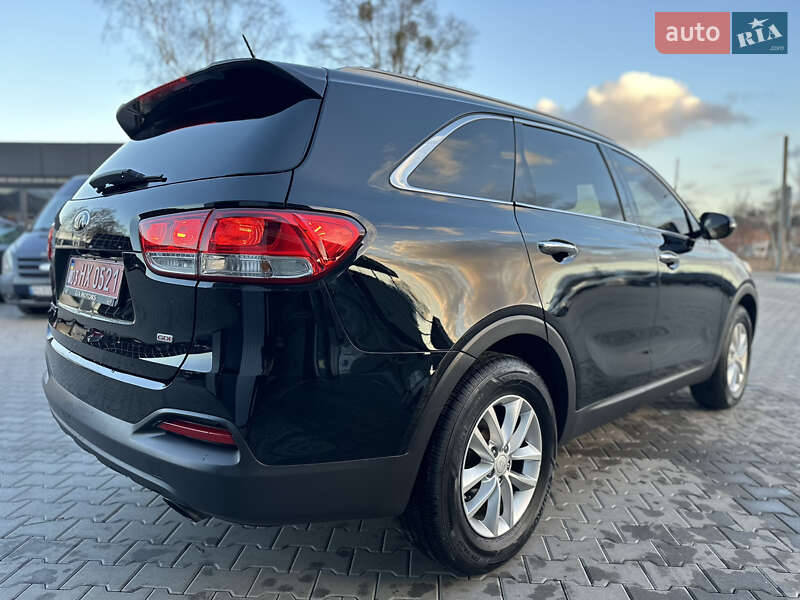 Внедорожник / Кроссовер Kia Sorento 2017 в Владимире