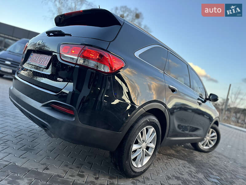 Внедорожник / Кроссовер Kia Sorento 2017 в Владимире