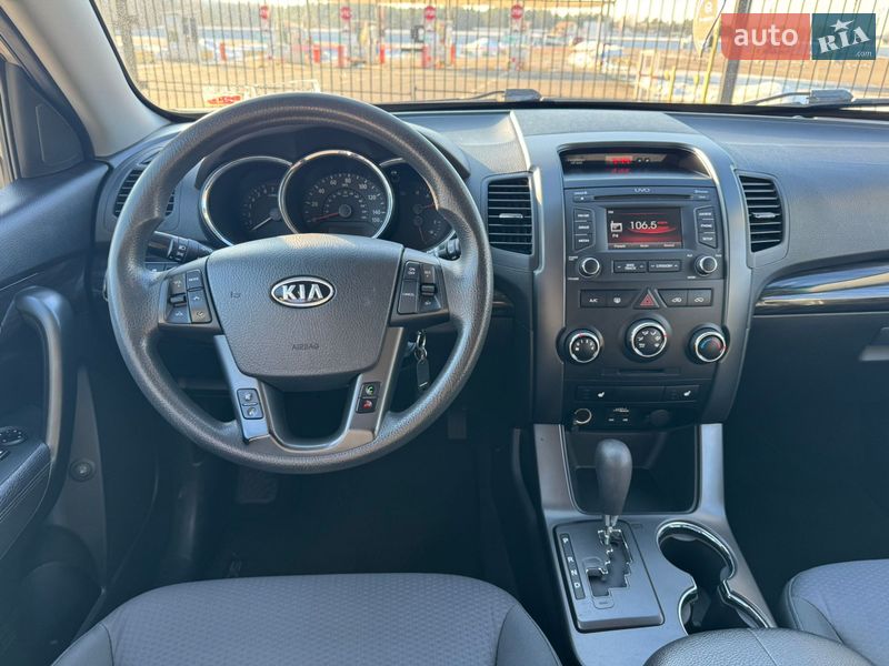 Внедорожник / Кроссовер Kia Sorento 2012 в Киеве