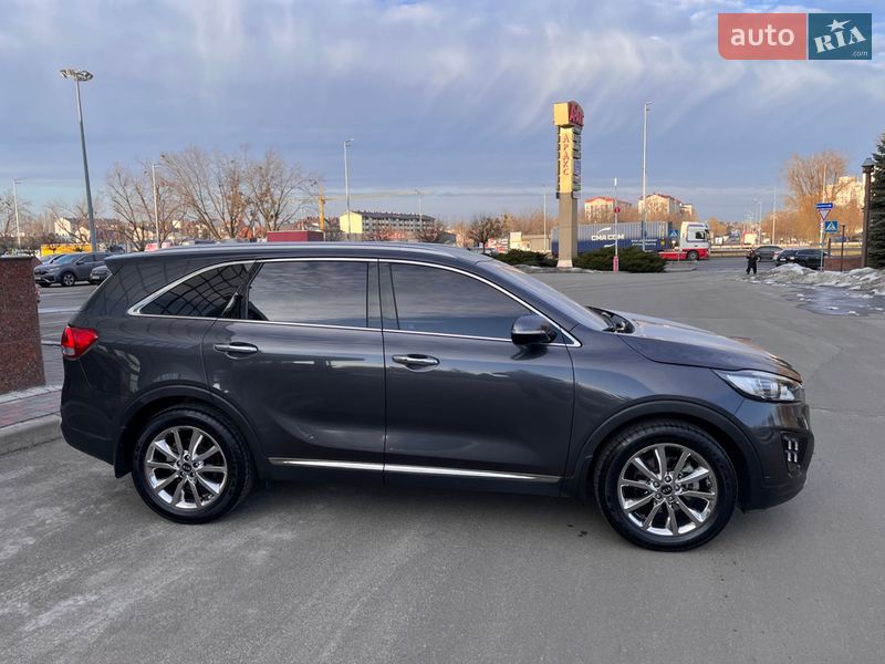 Внедорожник / Кроссовер Kia Sorento 2017 в Киеве