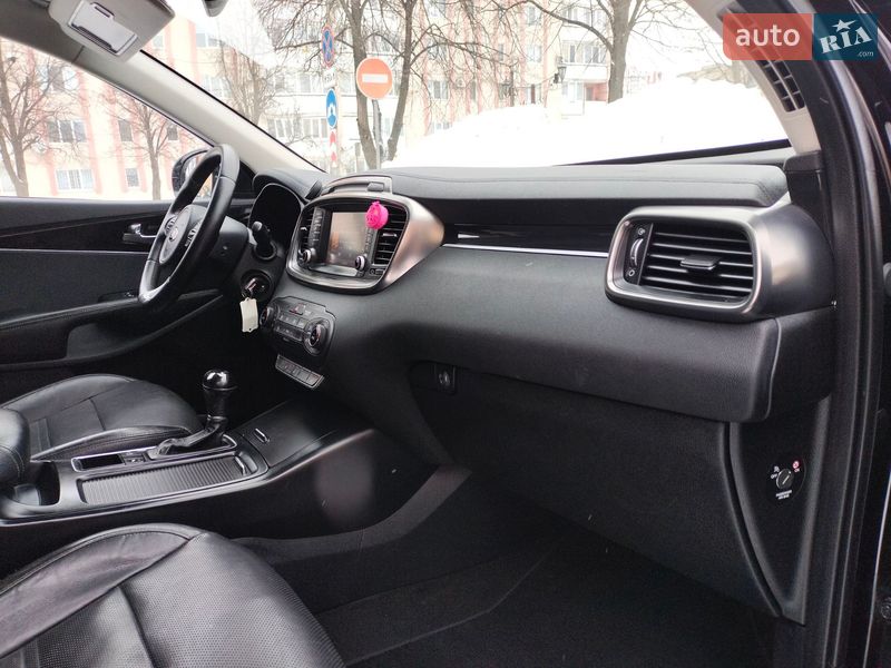 Внедорожник / Кроссовер Kia Sorento 2016 в Ровно