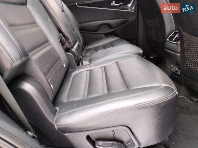 Внедорожник / Кроссовер Kia Sorento 2016 в Ровно