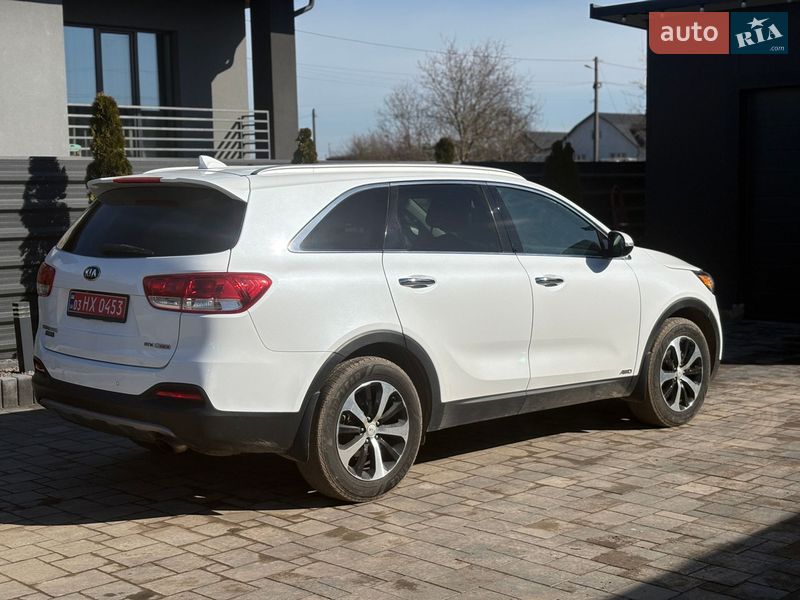 Позашляховик / Кросовер Kia Sorento 2015 в Володимирі