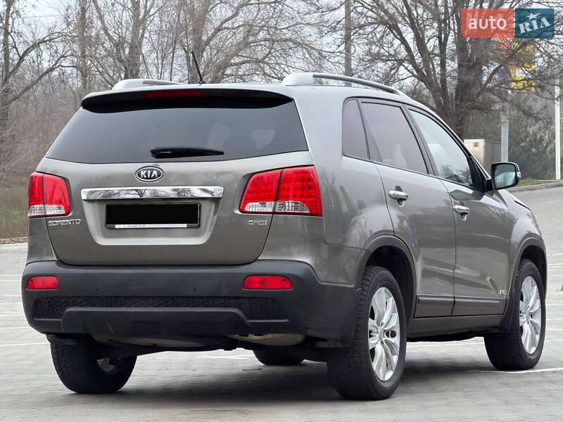 Внедорожник / Кроссовер Kia Sorento 2011 в Запорожье