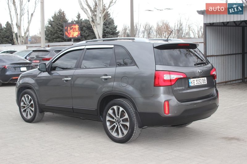 Внедорожник / Кроссовер Kia Sorento 2013 в Днепре