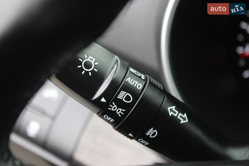 Внедорожник / Кроссовер Kia Sorento 2013 в Днепре