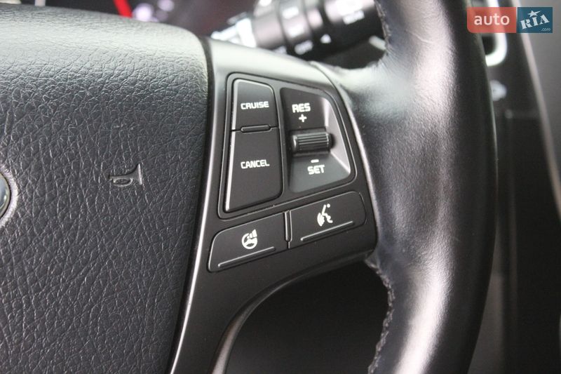 Внедорожник / Кроссовер Kia Sorento 2013 в Днепре