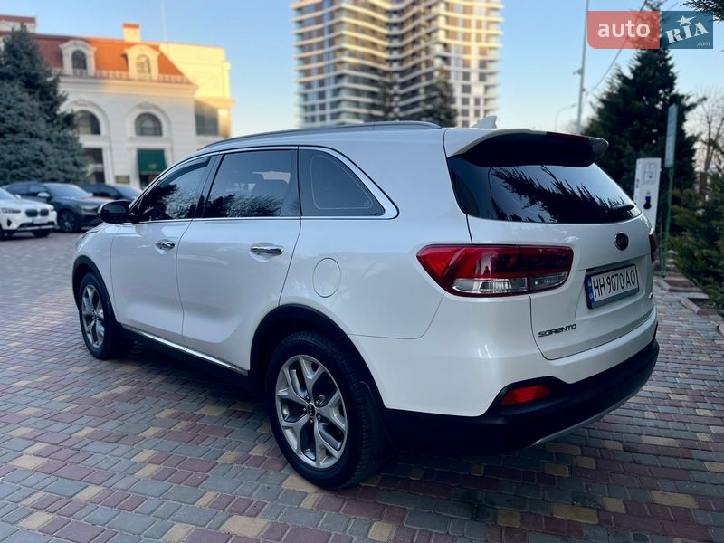 Внедорожник / Кроссовер Kia Sorento 2016 в Одессе