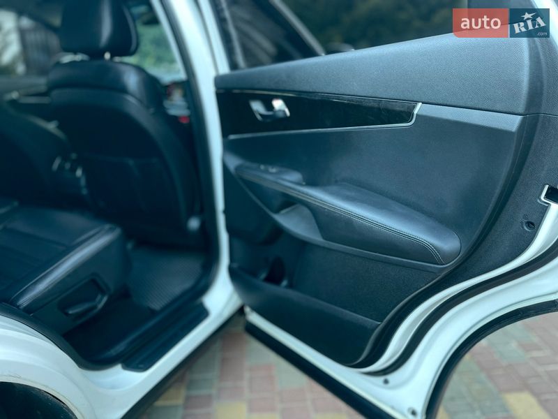 Внедорожник / Кроссовер Kia Sorento 2016 в Одессе