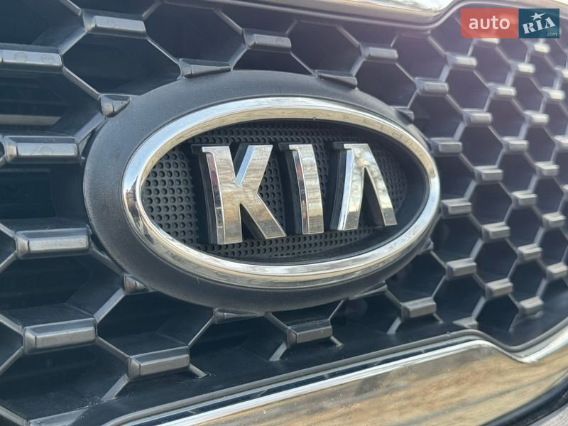 Внедорожник / Кроссовер Kia Sorento 2010 в Стрые