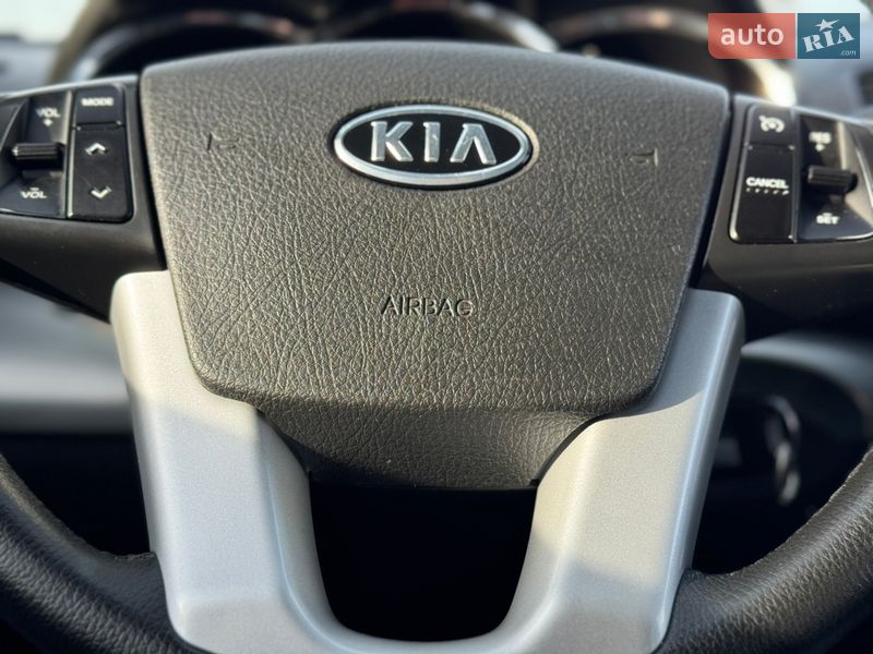 Внедорожник / Кроссовер Kia Sorento 2010 в Стрые