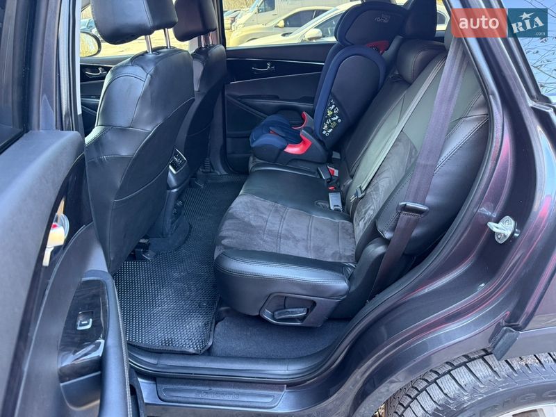 Внедорожник / Кроссовер Kia Sorento 2016 в Киеве