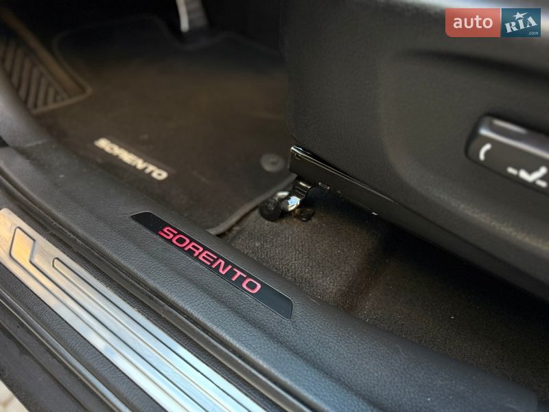 Внедорожник / Кроссовер Kia Sorento 2013 в Ивано-Франковске