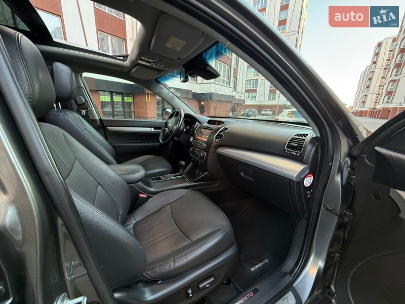 Внедорожник / Кроссовер Kia Sorento 2013 в Ивано-Франковске