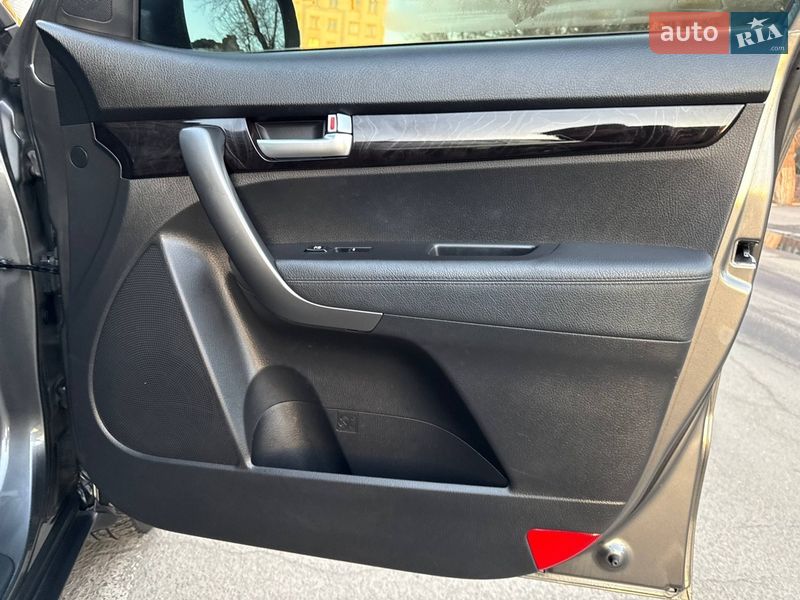 Внедорожник / Кроссовер Kia Sorento 2013 в Одессе фото 40 Внедорожник / Кроссовер Kia Sorento 2013 в Одессе