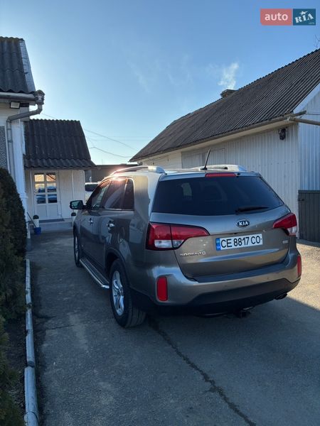 Внедорожник / Кроссовер Kia Sorento 2013 в Черновцах