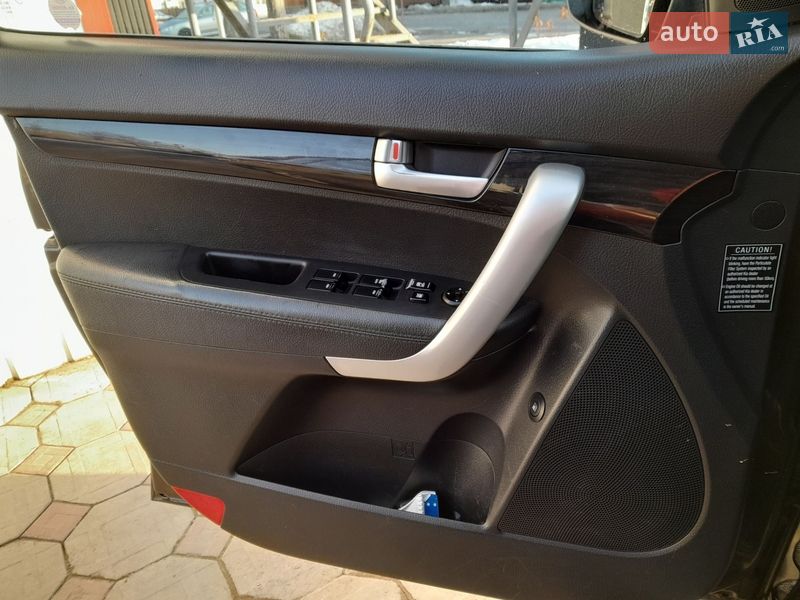 Внедорожник / Кроссовер Kia Sorento 2011 в Кролевце