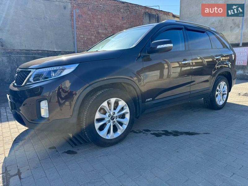 Позашляховик / Кросовер Kia Sorento 2014 в Чернівцях