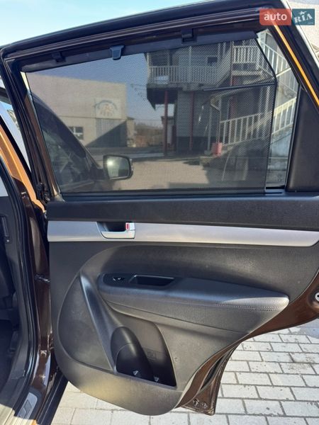 Позашляховик / Кросовер Kia Sorento 2014 в Чернівцях