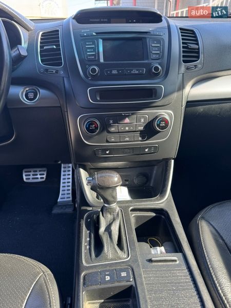 Позашляховик / Кросовер Kia Sorento 2014 в Чернівцях