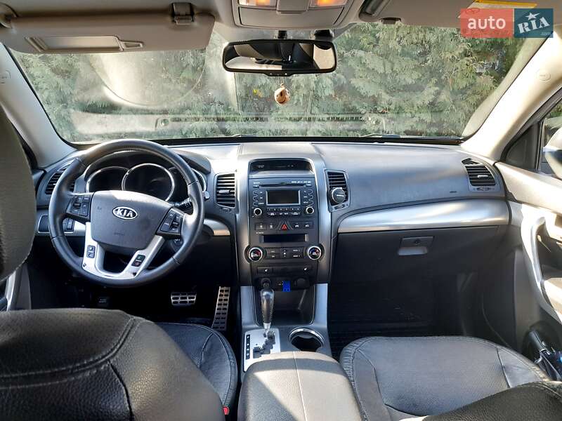 Внедорожник / Кроссовер Kia Sorento 2012 в Киеве